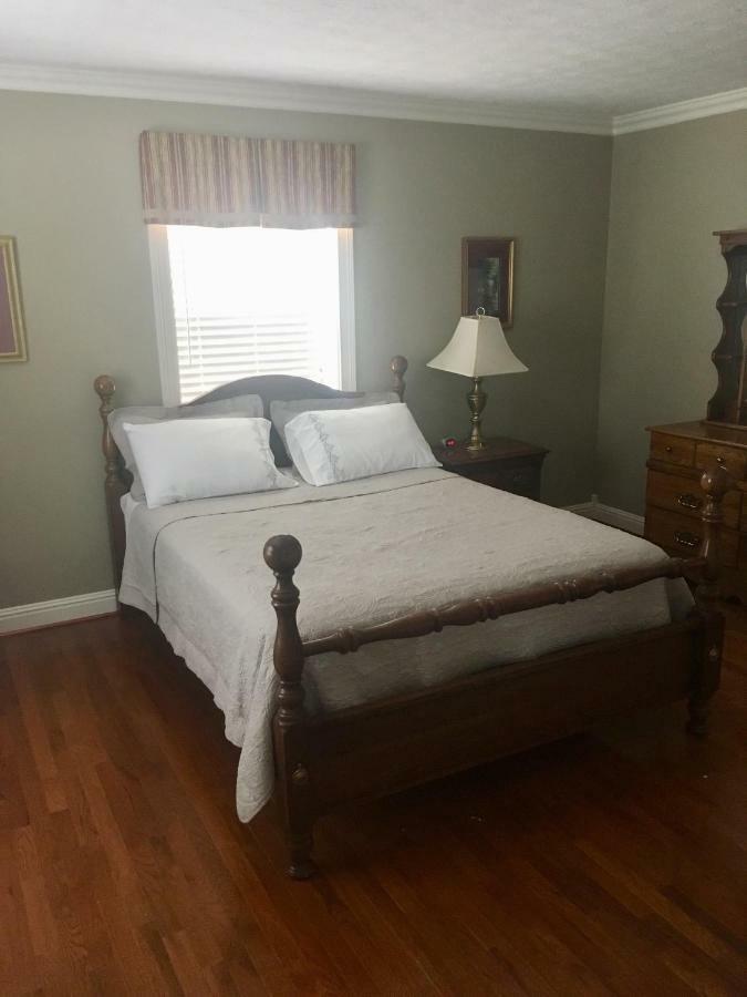 Downtown Abode In The Heart Of The Bourbon Trail Villa Lebanon Buitenkant foto